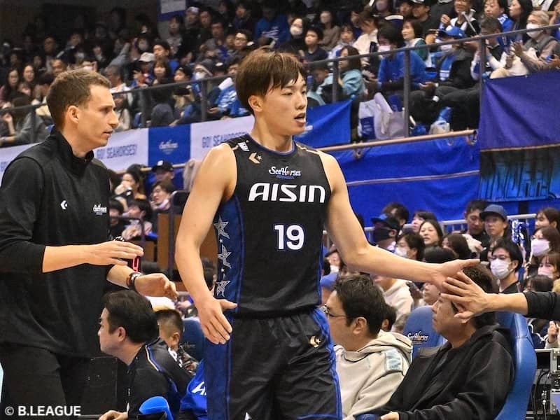 三河が西田優大との契約継続を発表…2025－26シーズンを含む複数年契約に合意
