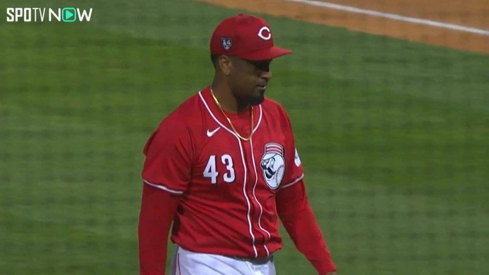 大谷翔平の難敵になる？レッズの守護神ディアスのキレキレ変化球 MVP男ベッツが手も足も出ず