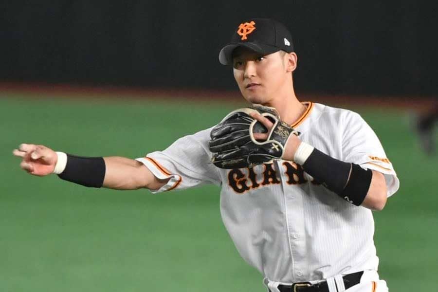 12球団トップの「10.9」…巨人二塁手の超美技が「ほぼライト」　異次元守備に衝撃