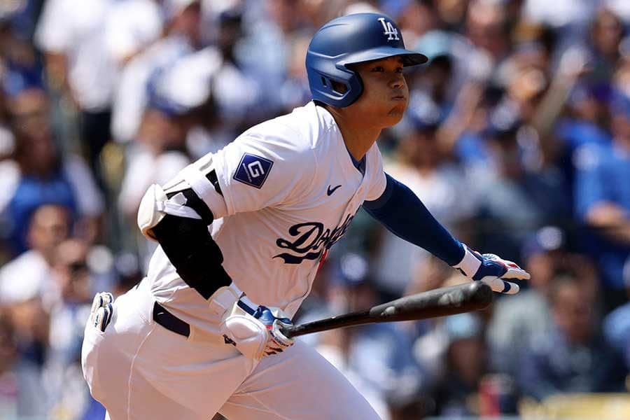 大谷翔平、マルチで本拠地開幕戦に勝利貢献　打率.385…真美子夫人の前で快音連発