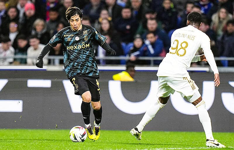 伊東純也＆中村敬斗が共に先発！　敵地で粘ったS・ランスはリヨン相手にドロー【リーグ・アン】