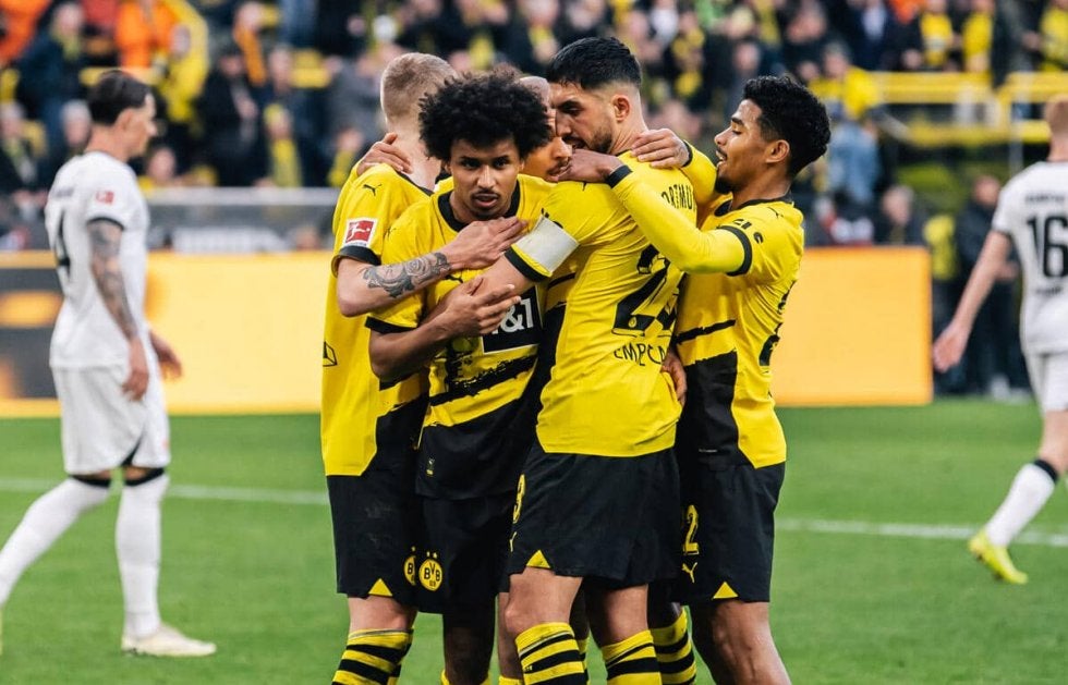 トゥヘル監督実使用ドルトムントジャージ