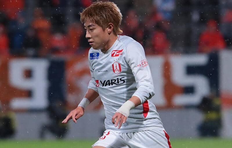 名古屋の大卒ルーキーMF倍井謙がプロA契約、今季11試合に出場「勝利に貢献していけるよう頑張っていきたい」