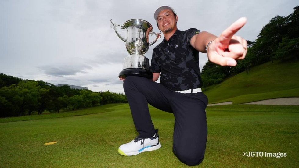 幡地隆寛、日本ツアー初優勝で嬉しいウォーターシャワー「ようやくかけられる側に」