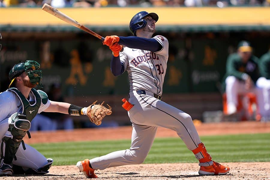 タッカーが両リーグ単独トップ18号2ラン　ジャッジ猛追も突き放す…大谷翔平と5本差