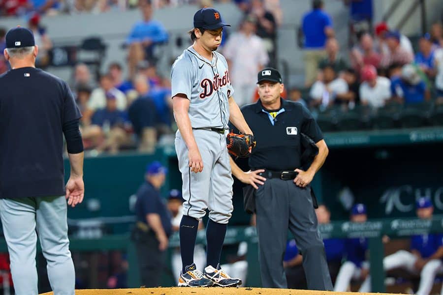 緊急降板の前田健太は「腹部右側の違和感」　球団発表…わずか2球で苦悶の表情