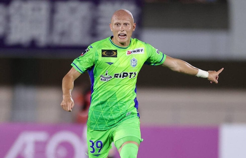 山形が湘南FWディサロ燦シルヴァーノを完全移籍で獲得！ 2年ぶり復帰で背番号は「90」、7月14日以降にプレー可能に「やってやりましょう！」