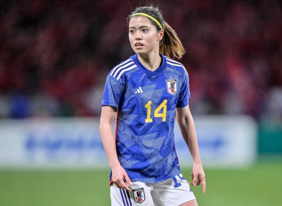 日本代表　オーセンティックユニフォーム　アウェイ　長谷川唯 唯さん白いユニフォーム1番似合う！」長谷川唯＆長野風花らのサッカー