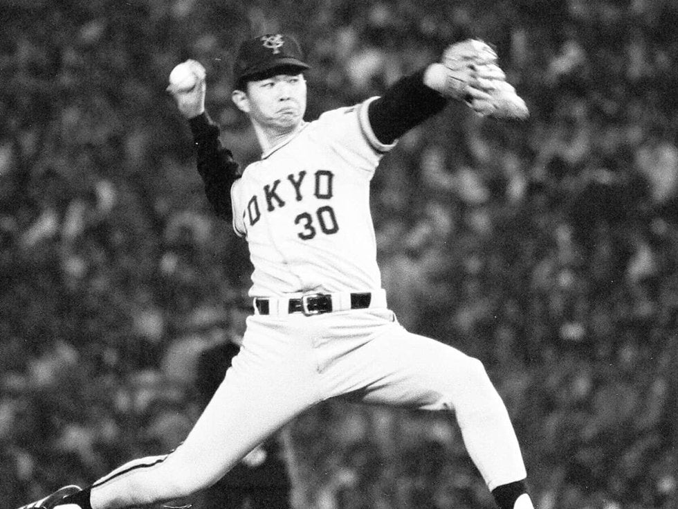最高の 阪神19 小林繁 表彰状（阪神19 公式戦通算100勝記録 小林繁投手 実使用、サイン入り