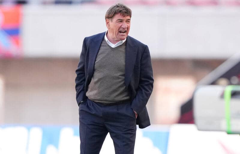 4戦無得点で7連敗の札幌、ペトロヴィッチ監督がケガ人続きに苦しむ…前半交代の長谷川竜也は「もも裏に少し張り」