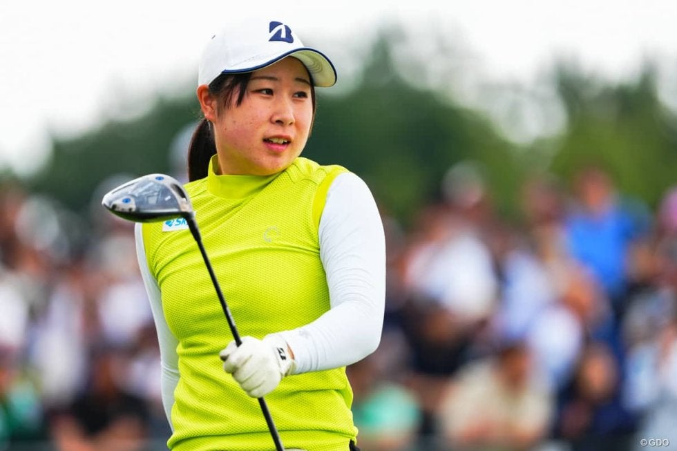 アマチュア不遇の時代に「奇跡みたいなゴルフ」 荒木優奈が2打差4位