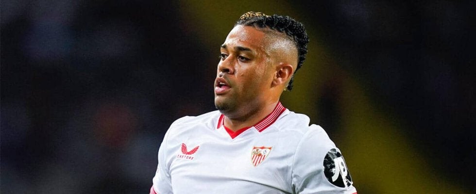 セビージャが5選手の退団を発表! 元レアルのFWマリアーノは1年で満了、ハンニバルらレンタル組も帰還