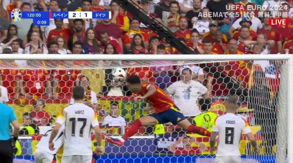 これが本当のラストプレー！ドイツ代表が準々決勝で敗退し“精密機械”トニ・クロースが現役引退！120分超の死闘を締めくくる最後の“クロスボール”が放たれた瞬間