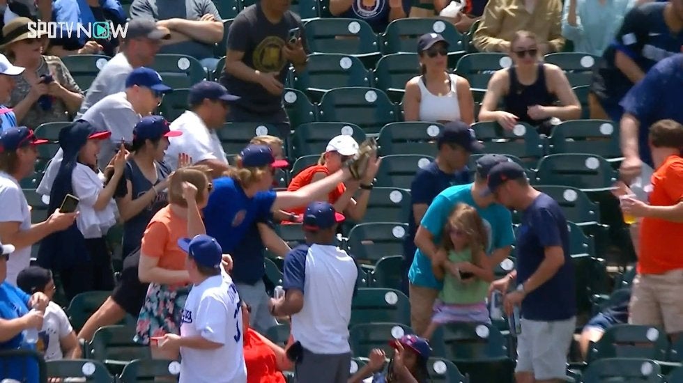 大谷翔平、通算200号の記念ボールは「絶対に返す」 キャッチした幸運なファン、笑顔でコメント