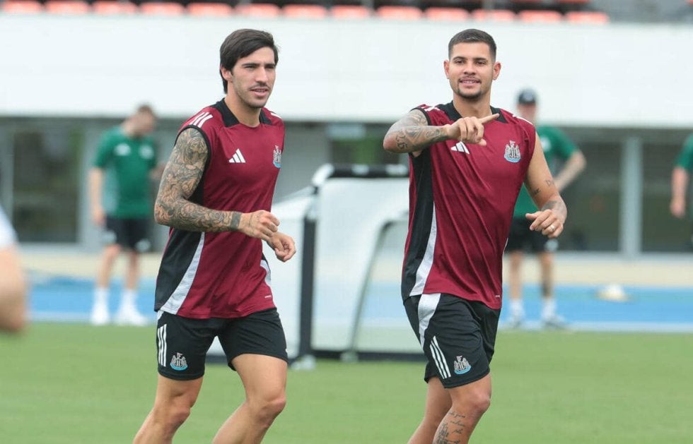 28年ぶりに来日したニューカッスルがトレーニング実施！ GK6人の大所帯、主力が揃った中で汗を流す