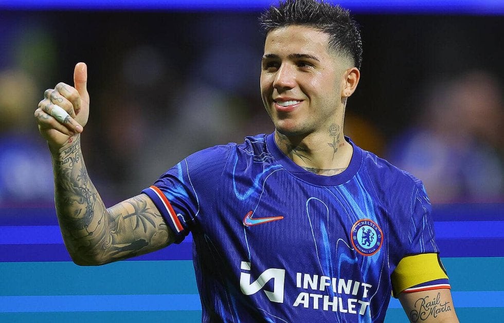 チェルシー エンソ・フェルナンデス サインボード 2024/25 Topps UCC