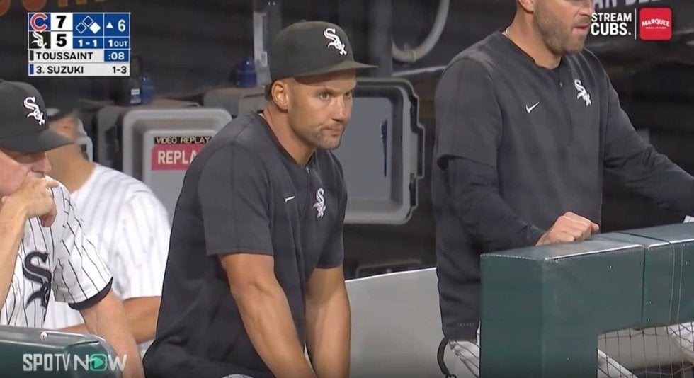 “歴史的低迷”… 球界最弱ホワイトソックスの監督代行が見せた“驚きの姿”に衝撃走る　解説者と実況もドン引き… ネット騒然「この人が！？w」「代打オレやってほしい」