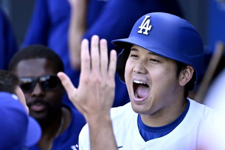 大谷翔平、出塁率もトップ！打撃「10冠」君臨　残り4試合で“無双”状態　日本選手初のトリプルスリーも狙える