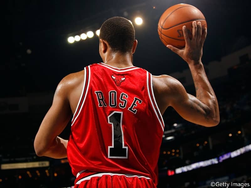 NBAドリームチーム UL MVPローズ ＋DRレブ 他 NBA引退を発表した元MVPデリック・ローズ…背番号1はブルズの永久