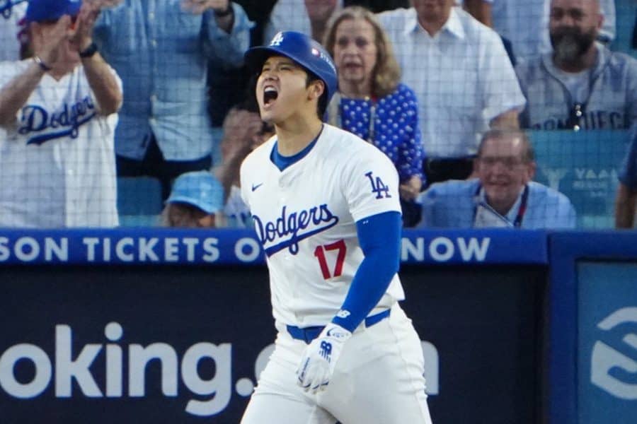 大谷は「過去より感情的」　同僚26歳は“バット投げ”見れず…モニターで再確認「イケてる」
