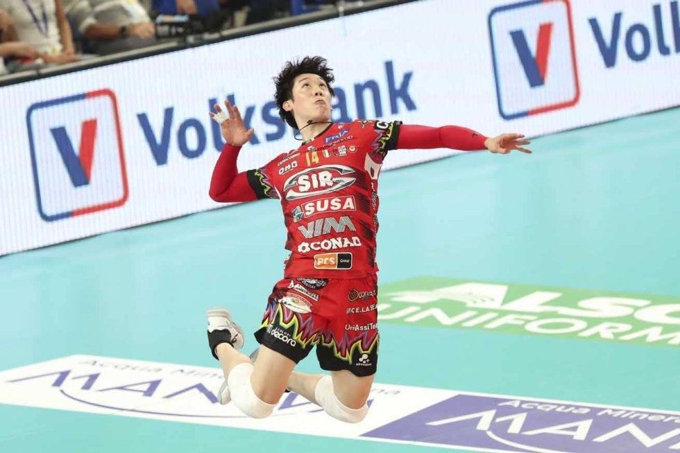 石川選手所属　ペルージャ　バレーボール　シャツ　ブラック　Ｌサイズ バレーボール】石川祐希(ペルージャ)2024-2025公式戦