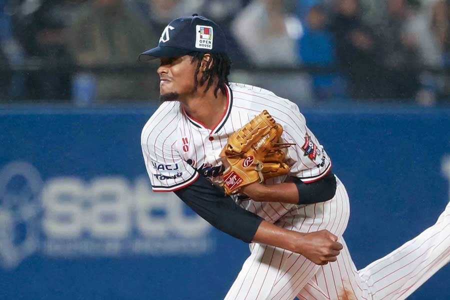 燕助っ人右腕ロドリゲスが自由契約　32登板で防御率1.80…外国人4投手全員が公示