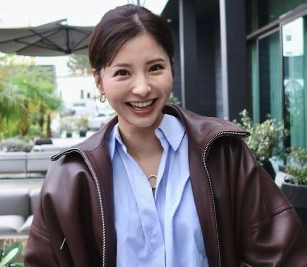 堂安律さん専用　30日までにお取引 可愛いと美が爆発｣サッカー日本代表MF・堂安律の美人妻、美ワキ全開
