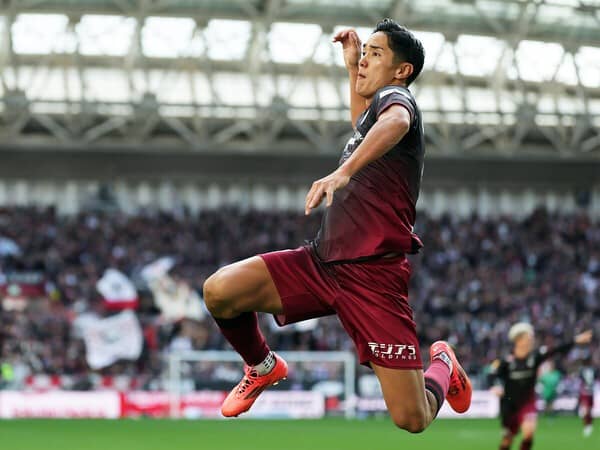 ヴィッセル神戸・武藤嘉紀の涙 J1優勝の立役者はクラブに残るのか32