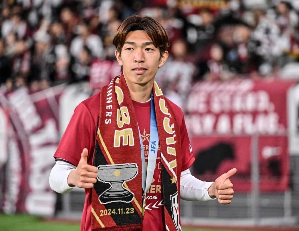 24-25 アストン・ヴィラ No. 23 マルティネス（今夏にアストン