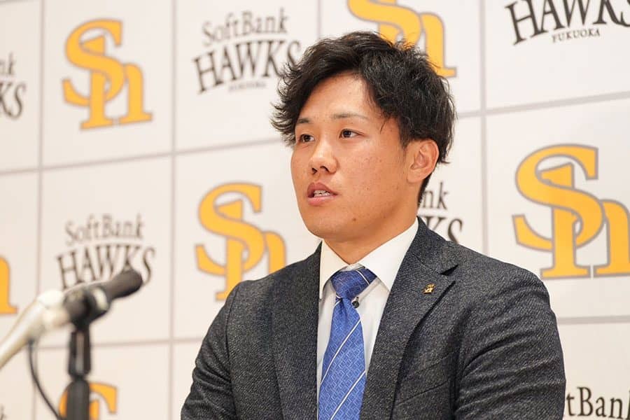 鷹27歳、217％大幅昇給も「何もできなかった」　キャリアハイも忘れぬ屈辱…笑顔なき理由