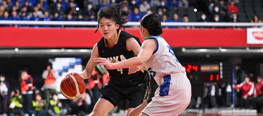 U18世代屈指の選手となった双子の直接対決は、姉の桜花学園に軍配 | 高校バスケ ウインターカップ2024