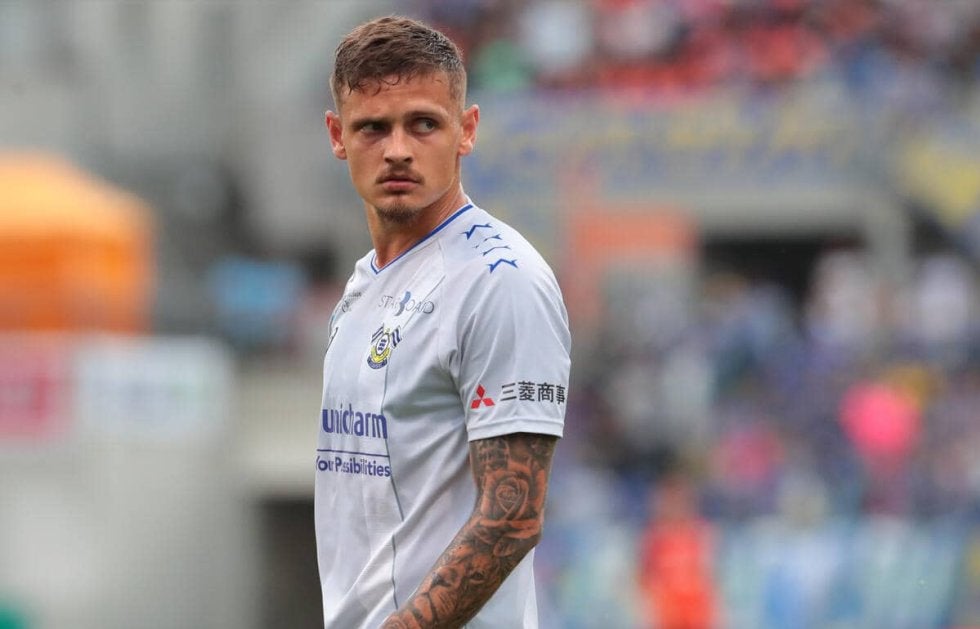 鹿児島が今治退団のFWアンジェロッティを獲得！「自分の全てを捧げたい