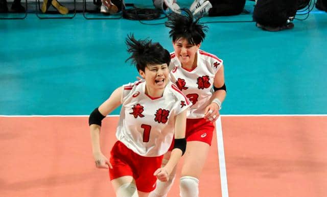 春高・東九州龍谷は8強で涙　エース忠願寺莉桜、姉に「日本一」誓う