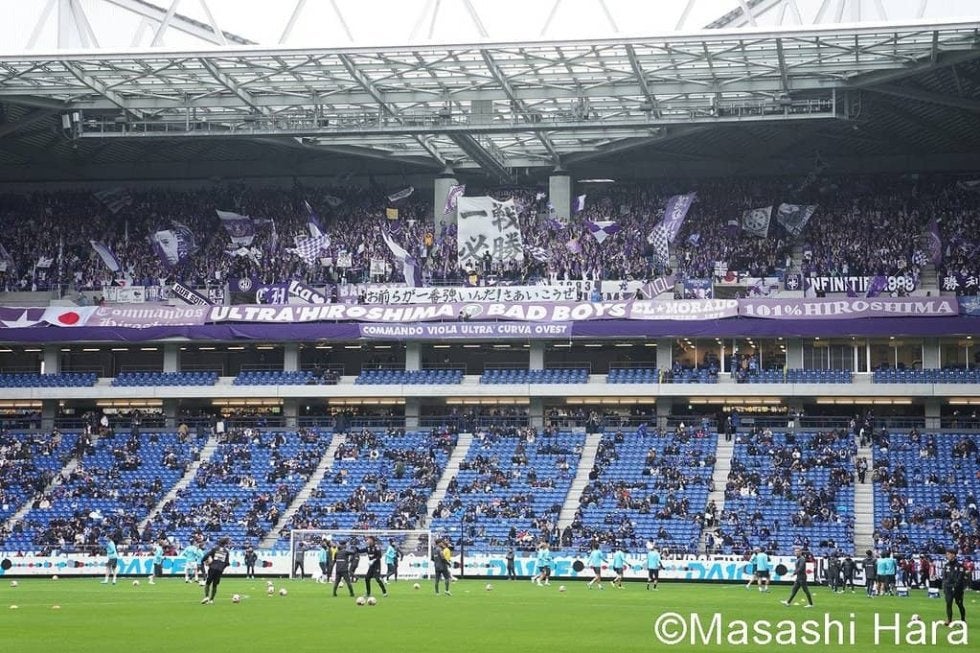 世界のサッカーを変えた｢日本のサポーター｣とウルトラマン(3)欧州や南米の｢希望｣となったJリーグ、乗り越えた｢存続｣の危機と解放された｢激務｣