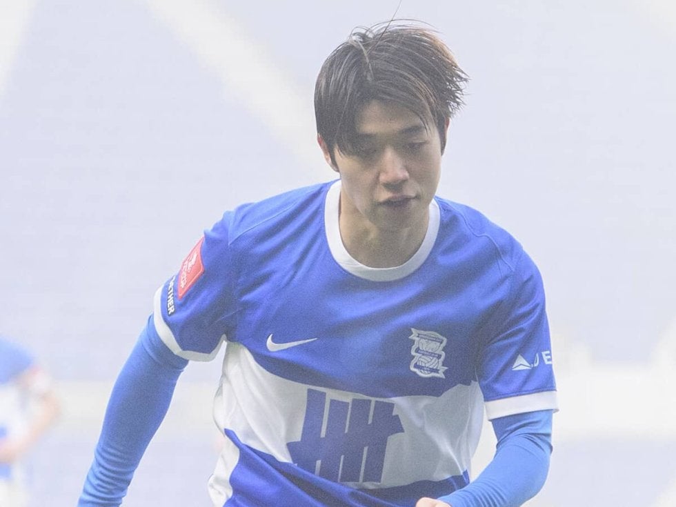 岩田智輝、横山歩夢が語るイングランド３部とは？ 「日本のサッカーとは180度違う」