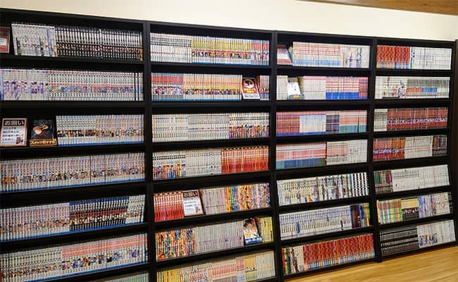 コナミスポーツクラブ、全国10施設に「コミックコーナー」を導入へ。利用者満足度向上を目指す