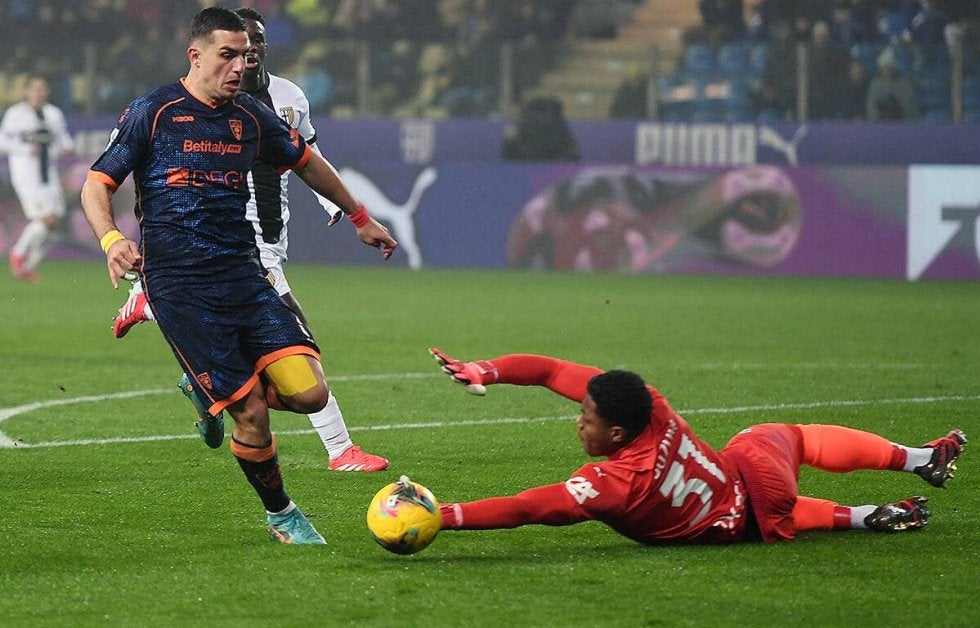 鈴木彩艶フル出場のパルマが残留争い直接対決で痛恨の逆転負け…2戦連続3失点で5戦未勝利に【セリエA】