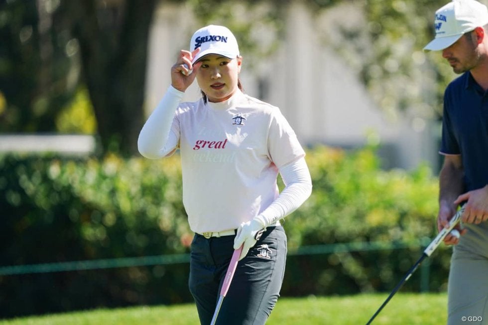 3パット直後に圧巻イーグル 竹田麗央が“デビュー戦”で優勝争いへ「飛距離は苦労なく」