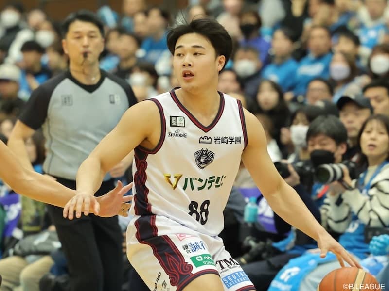 横浜ビー・コルセアーズの佐藤涼成が初得点…指揮官は21歳PGの今後に期待「素晴らしい選手になれると思う」