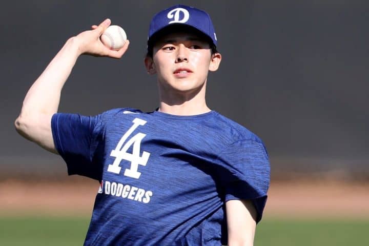 佐々木朗希の“最適解”で大激論　MLB通算2043安打捕手がマイナー調整案に反発「絶対にない。自信を完全に壊すだろ。バカか」