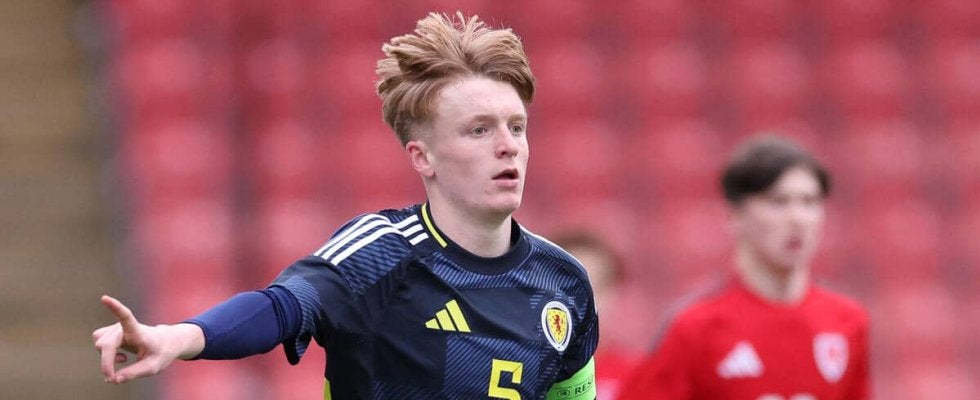 アーセナルが15歳の原石確保で合意か？ U-16スコットランド代表CBが夏に加入へ