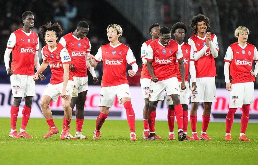 関根アシストから中村が先制弾のS・ランス、土壇場被弾でPK戦も日本人3選手フル出場でベスト4進出！【クープ・ドゥ・フランス】