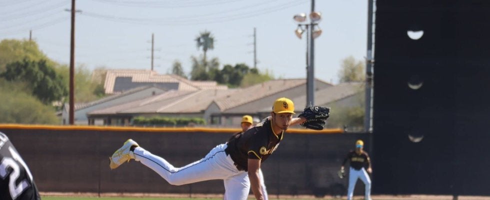 ダルビッシュ有、新フォームに手応えで154キロ