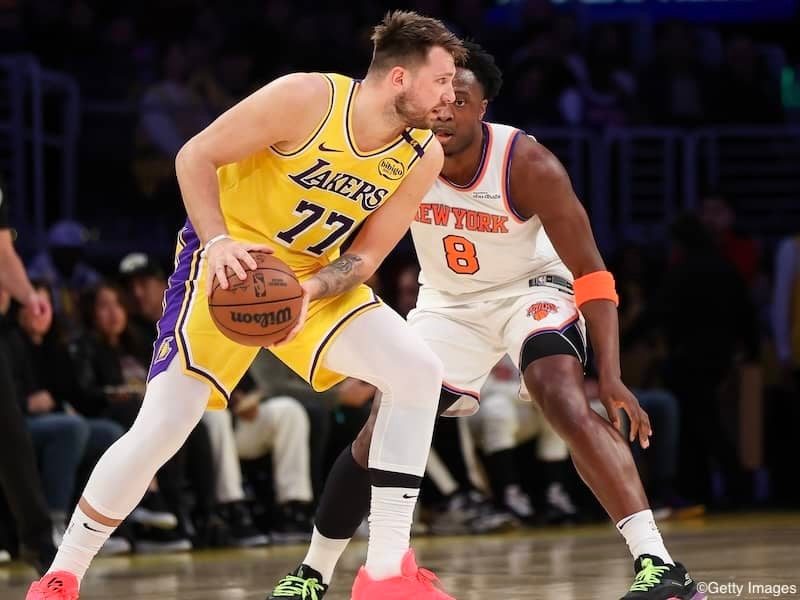 レイカーズがニックスを下して8連勝…延長に及ぶ激戦、ドンチッチとレブロンの2人で63得点