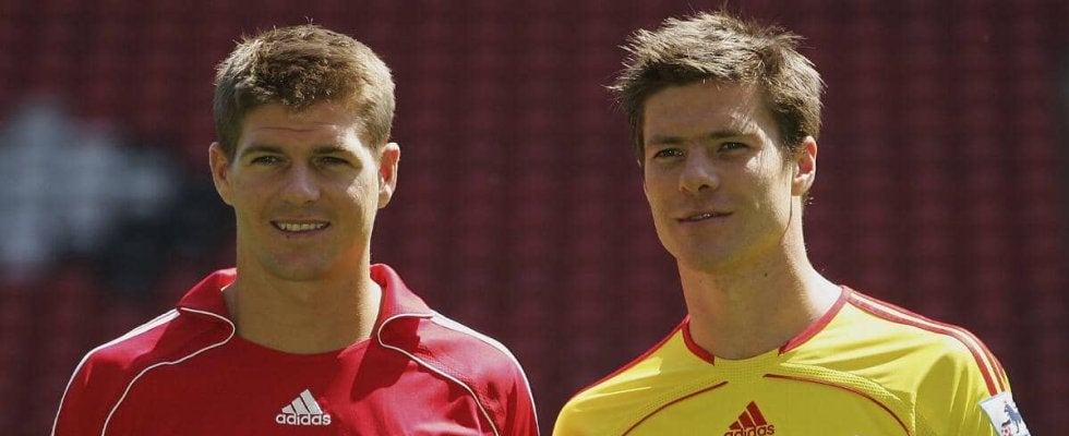 リバプールがナイキに別れ、来季からアディダスと契約を発表！ 2012年以来の復活に