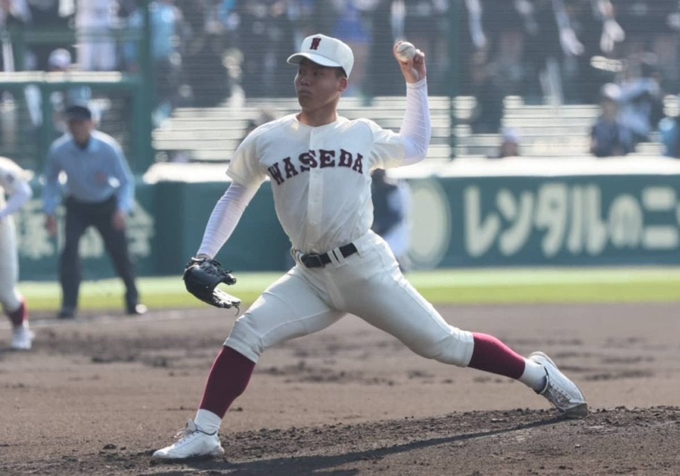 早稲田実が101年前の決勝のリベンジに成功！エース主将の左腕