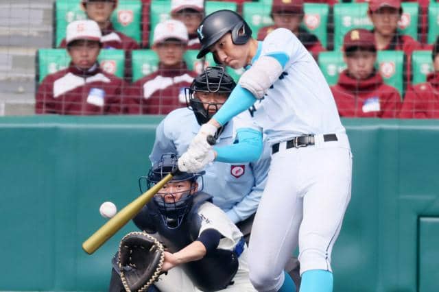 194センチ97キロの2年生右腕　山梨学院・菰田の速球にどよめき