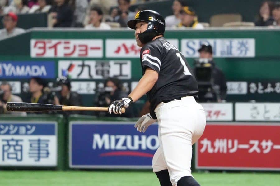 42歳の“芸術的”アーチに「やっぱり天才」　レジェンドの一打に震撼「バケモンすぎ」