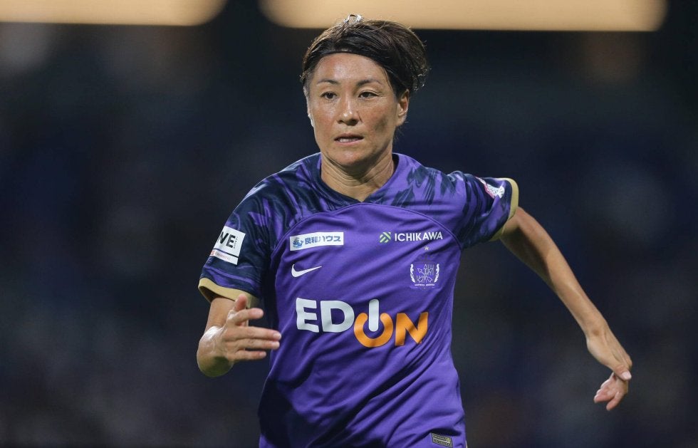 なでしこJAPAN 近賀ゆかり ユニフォーム 元なでしこ、女子W杯優勝メンバーの近賀ゆかりが現役引退…S広島R