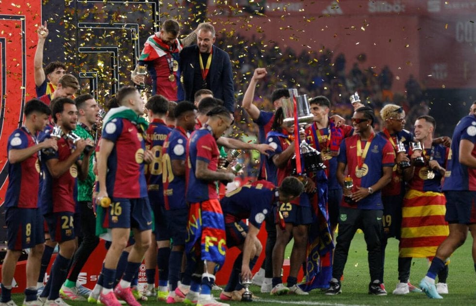 宿敵を下して今季1冠目達成のフリック監督、｢レアル・マドリー相手にこのチームが成し遂げたことは本当に信じられない｣